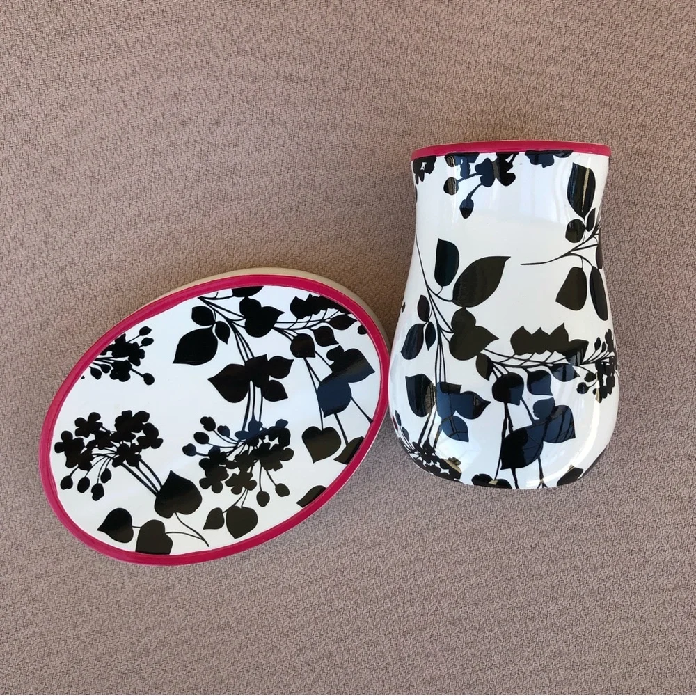 Steve Madden Ceramic Juliet Soap Dish Vase Black White floral Bathroom Accessory